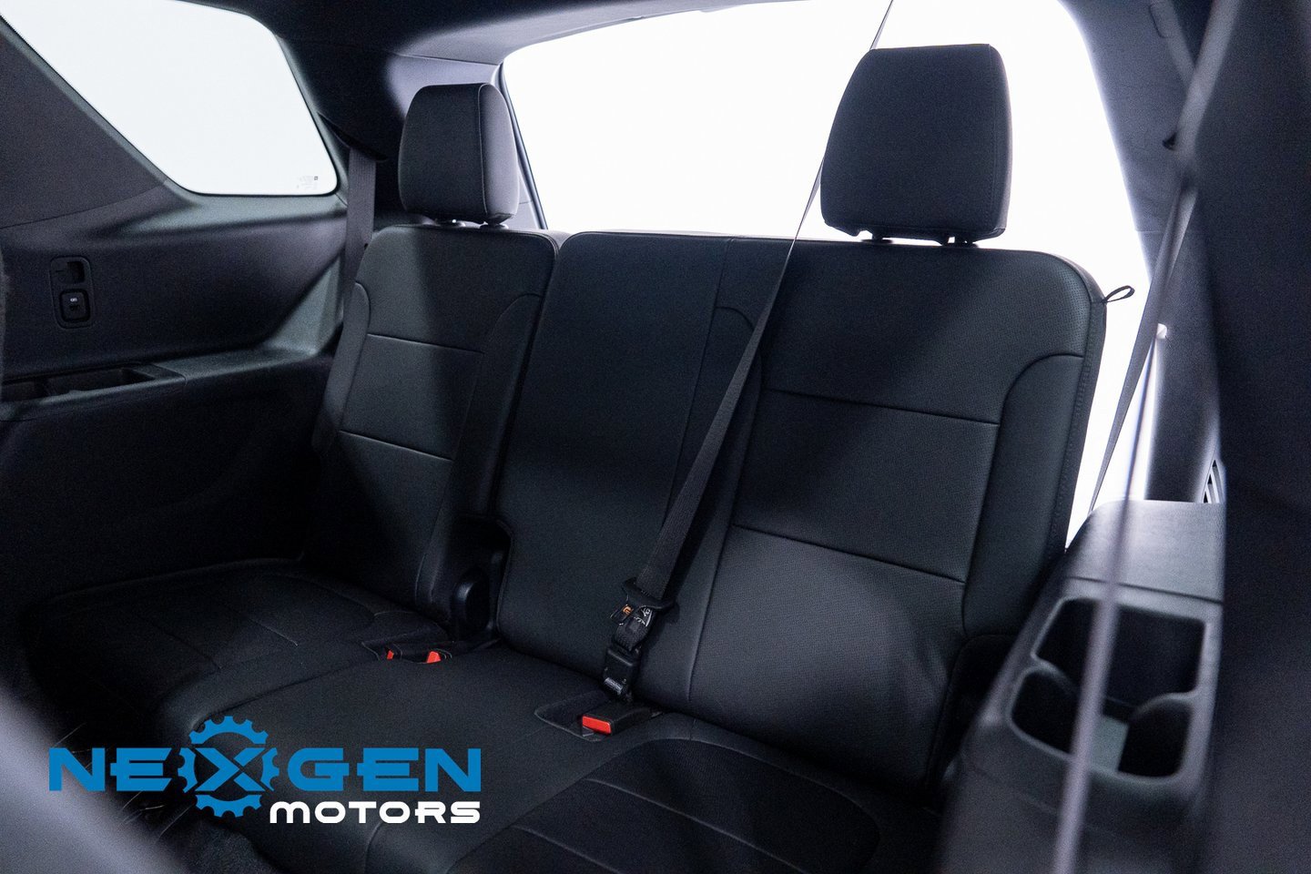 Used 2023 Chevrolet Traverse High Country image 27