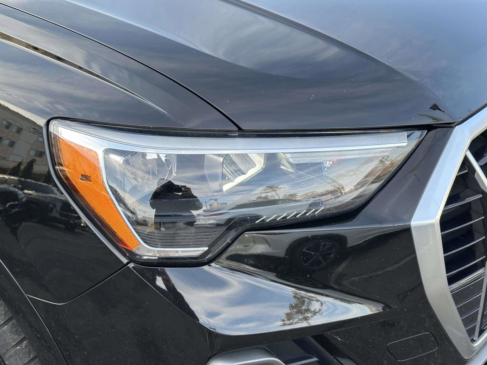 Used 2019 Audi Q3 2.0T Premium w/ Convenience Package image 8