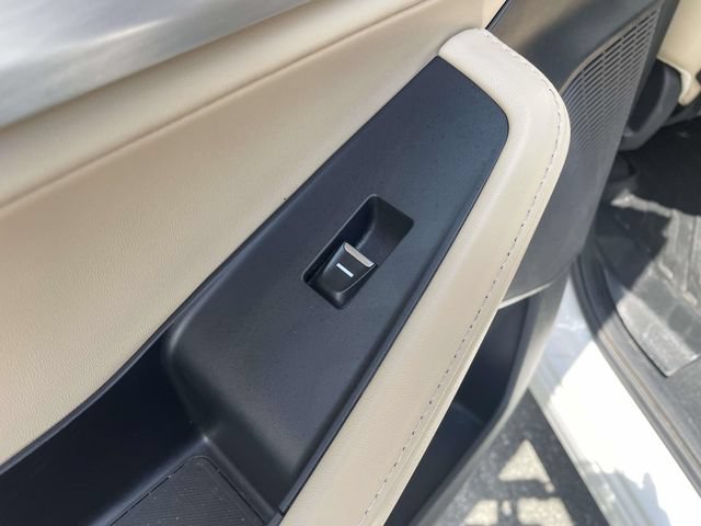 Used 2023 Acura MDX SH-AWD w/ Technology Package image 18