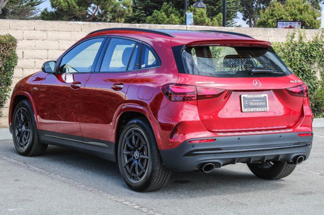 Used 2025 Mercedes-Benz GLA 35 AMG 4MATIC image 6