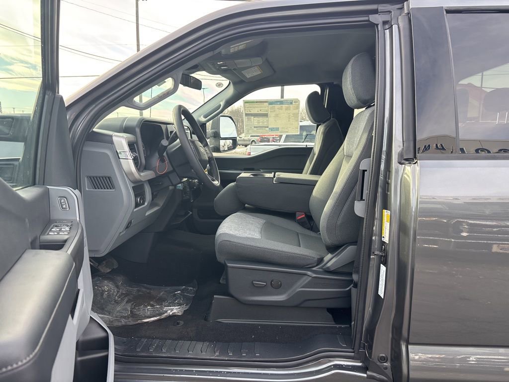 New 2026 Ford F250 XLT image 10