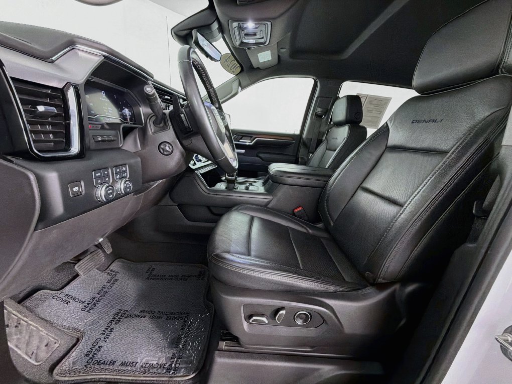 Used 2024 GMC Sierra 1500 Denali w/ Technology Package AWD/4WD image 12