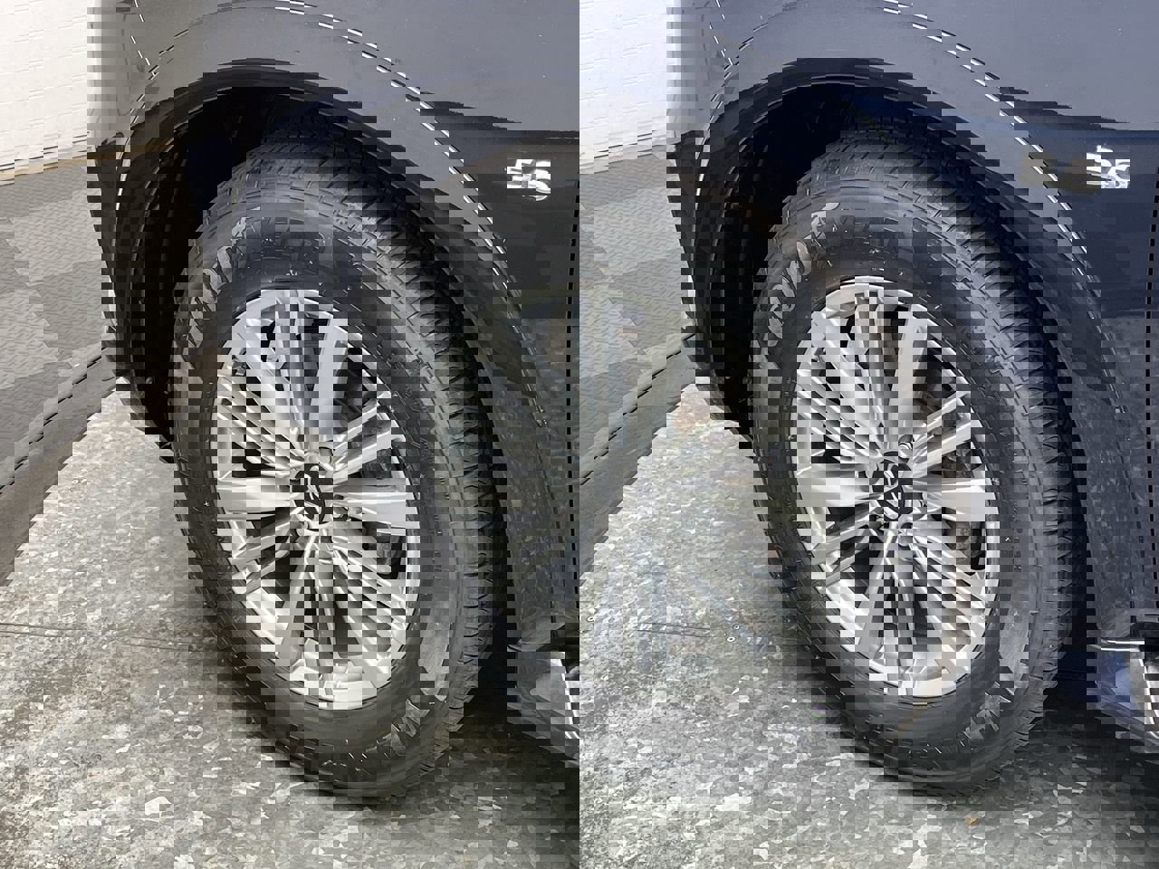 Used 2019 INFINITI QX80 Luxe image 34