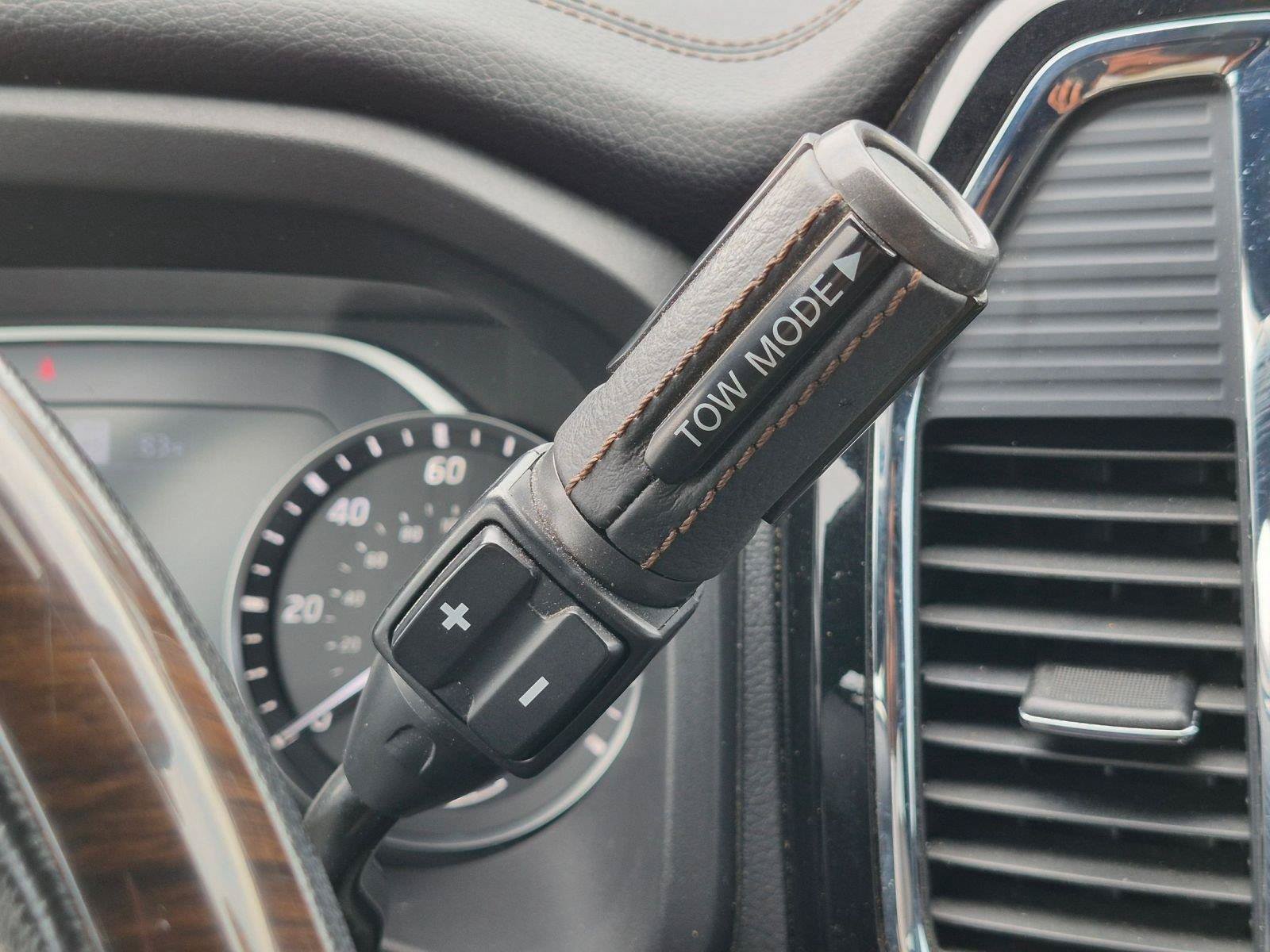 Used 2020 Nissan Titan Platinum Reserve AWD/4WD image 41