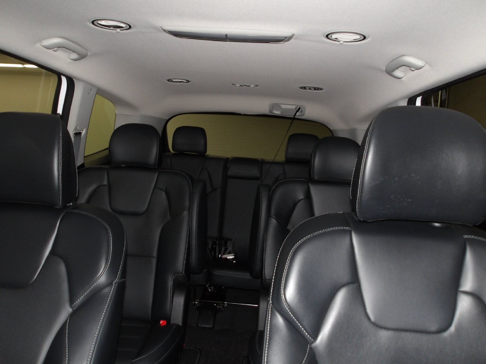 Used 2024 Kia Telluride S AWD/4WD image 8