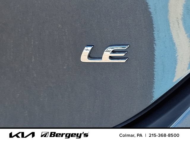 Used 2016 Toyota Corolla LE FWD image 32
