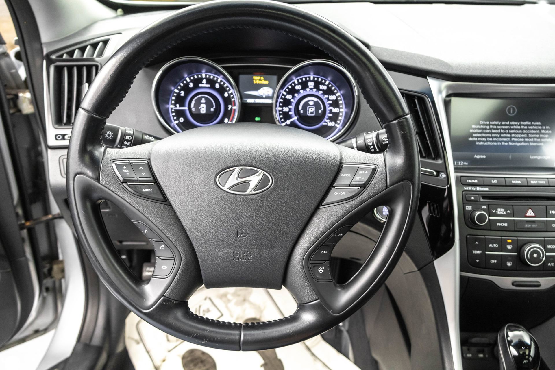 Used 2014 Hyundai Sonata Limited w/ Technology Package 05 image 24