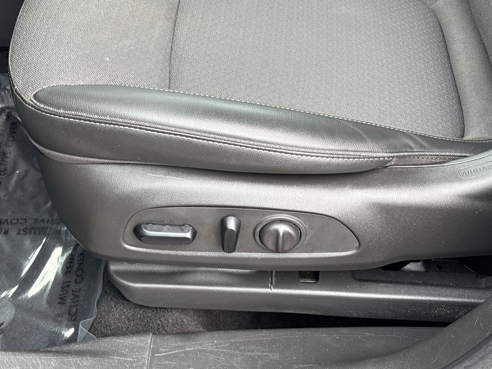 Used 2023 Buick Encore GX Preferred w/ Cold Weather Comfort Package FWD image 14