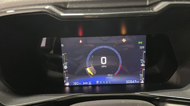 Used 2023 Chevrolet Colorado LT AWD/4WD image 11