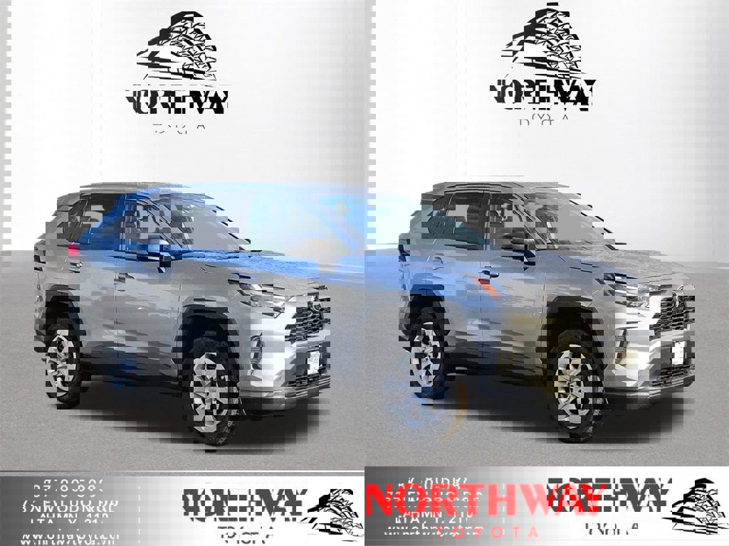Certified 2025 Toyota RAV4 LE image 1