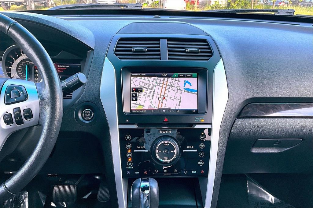 Used 2014 Ford Explorer Limited w/ Equipment Group 302A image 8