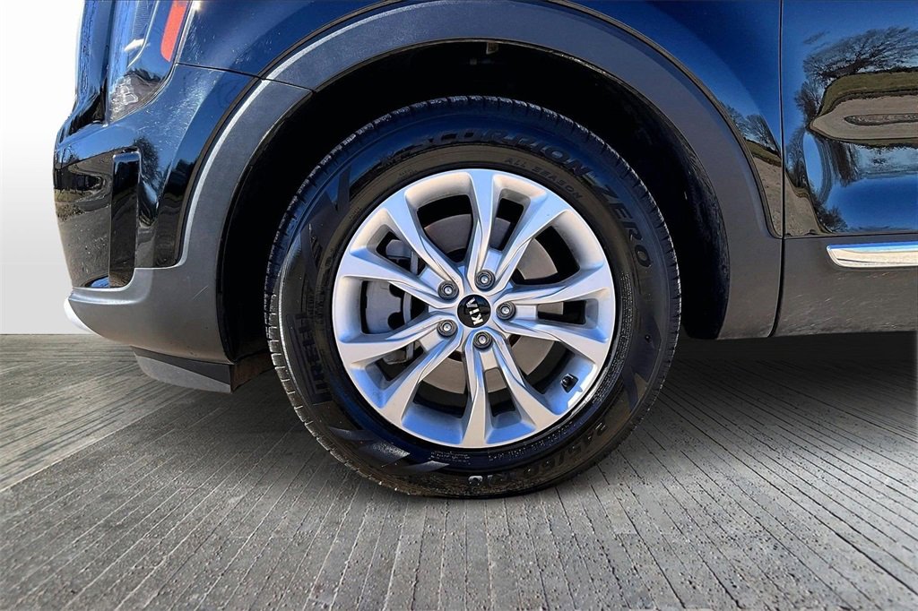 Certified 2021 Kia Telluride LX image 8