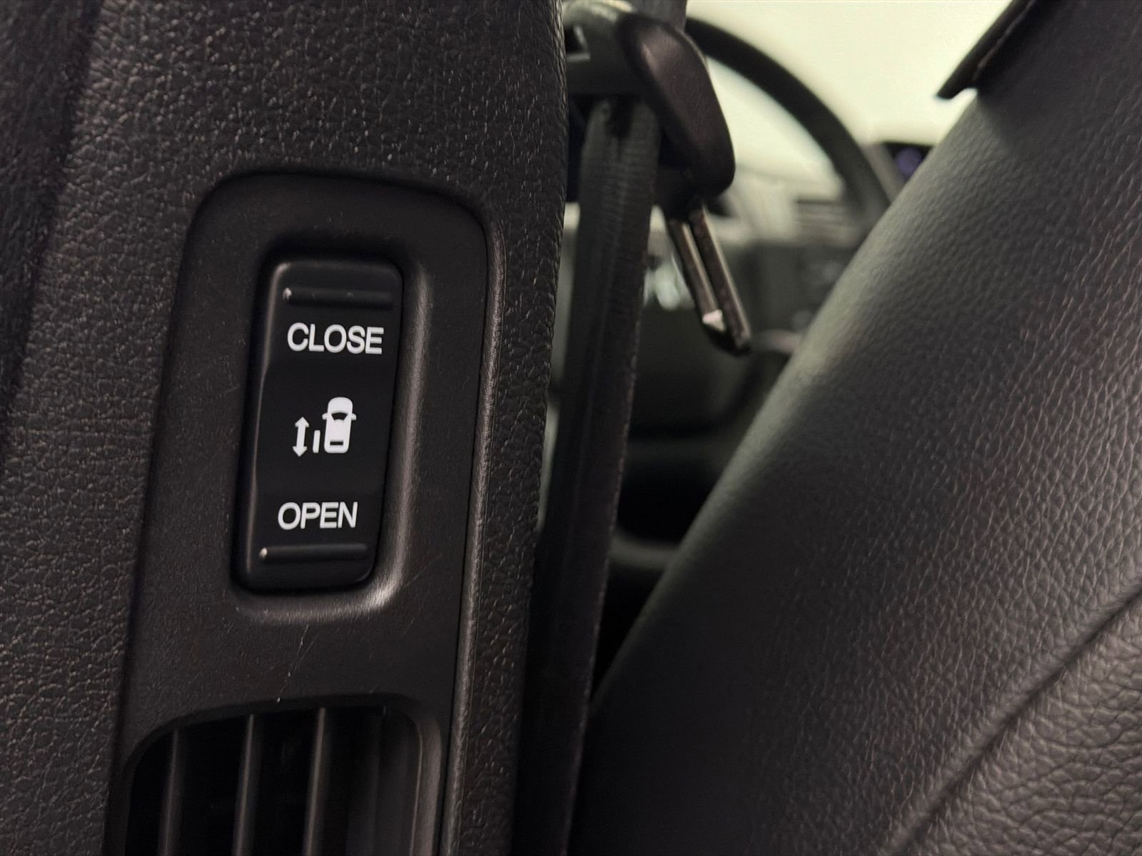 Used 2024 Honda Odyssey EX-L image 23