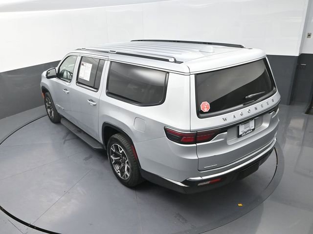 Used 2023 Jeep Wagoneer L Series III w/ Preferred Equipment Group image 15