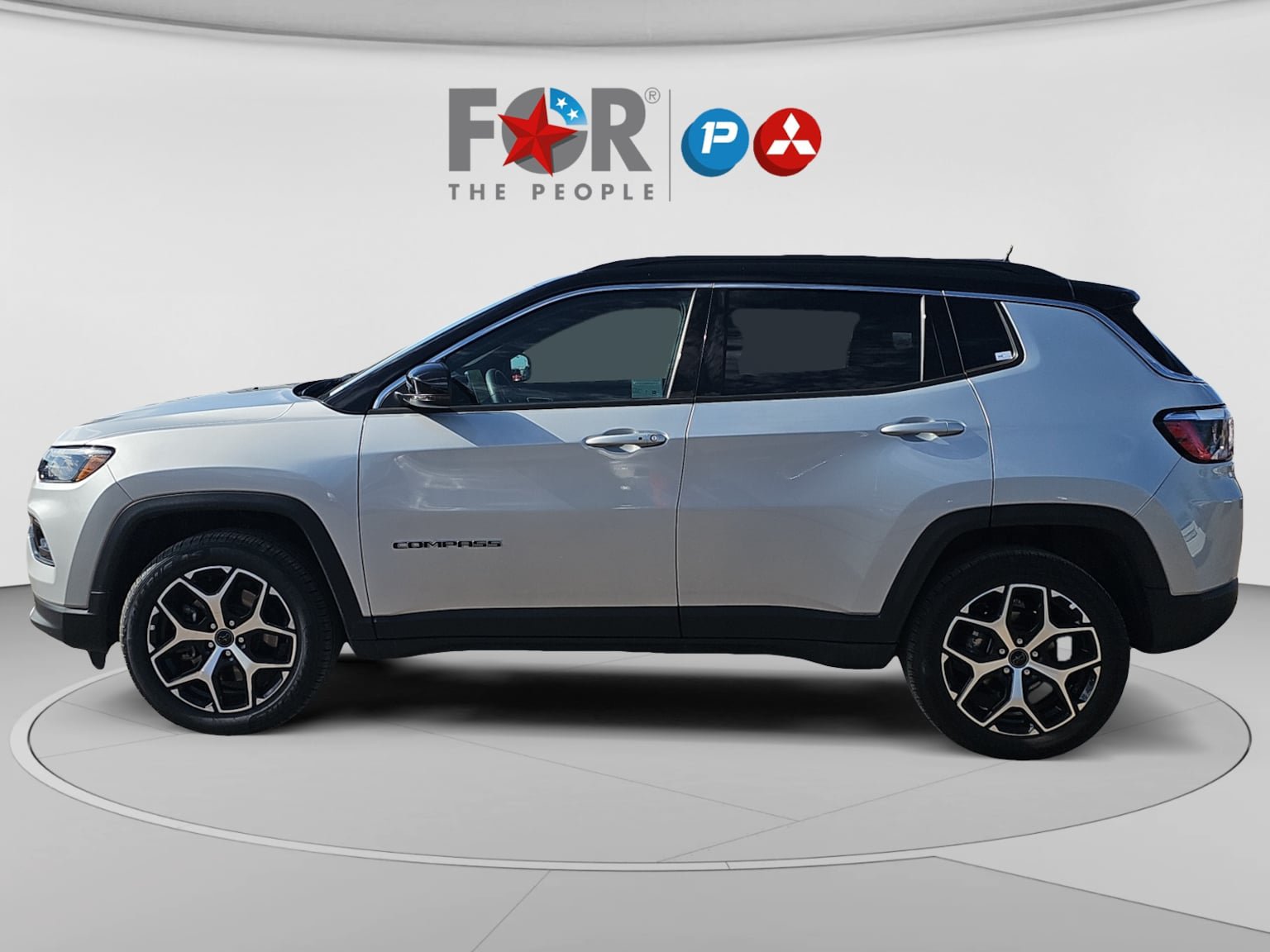 Used 2025 Jeep Compass Limited AWD/4WD image 2