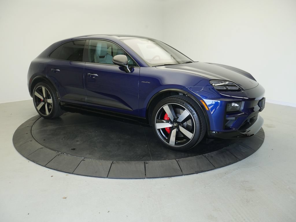 Certified 2026 Porsche Macan Turbo Electric AWD/4WD image 9