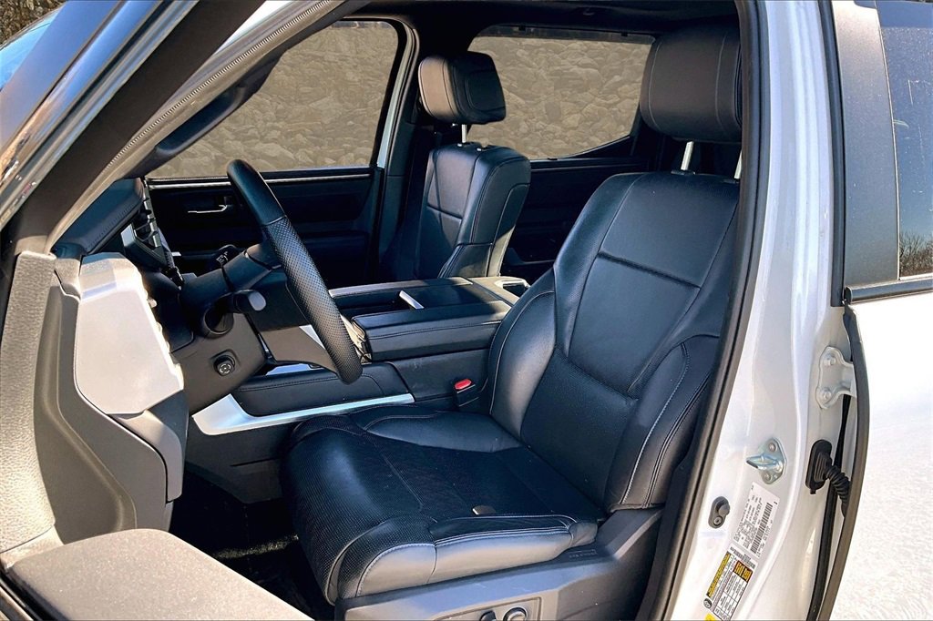Used 2024 Toyota Tundra Platinum image 24