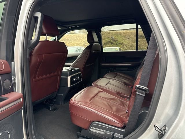 Used 2024 Ford Expedition Limited image 19