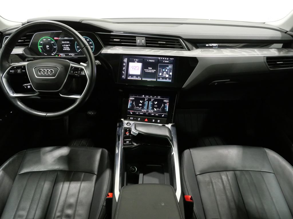 Used 2023 Audi e-tron Premium w/ Convenience Plus Package AWD/4WD image 11