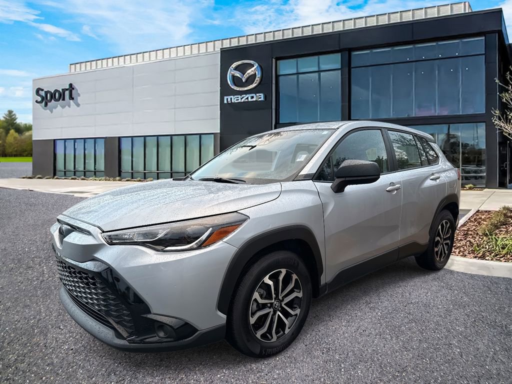 Used 2025 Toyota Corolla Cross AWD Hybrid image 8