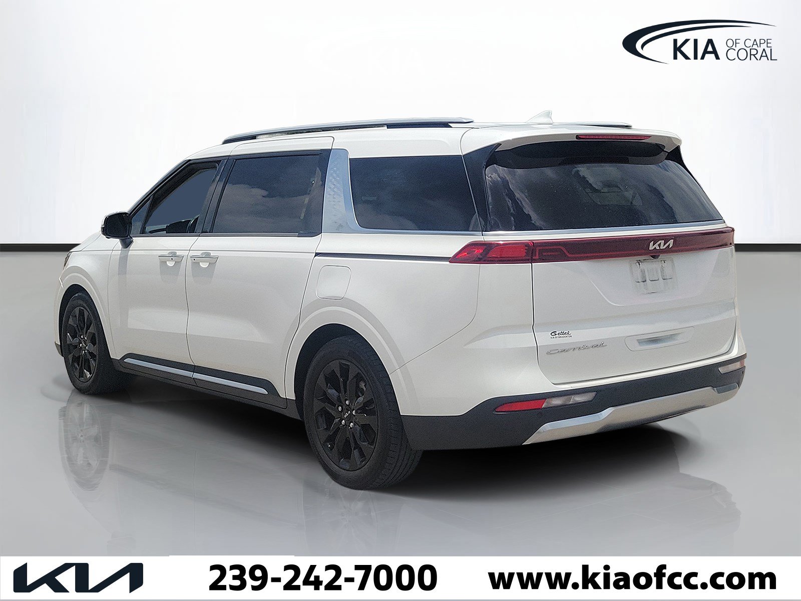 Used 2022 Kia Carnival SX Prestige FWD image 4