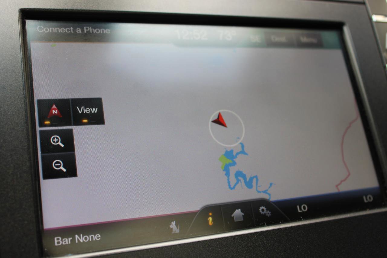 Used 2014 Lincoln MKZ AWD image 32