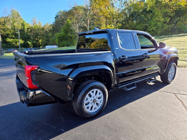 Used 2026 Toyota Tacoma SR5 AWD/4WD image 8