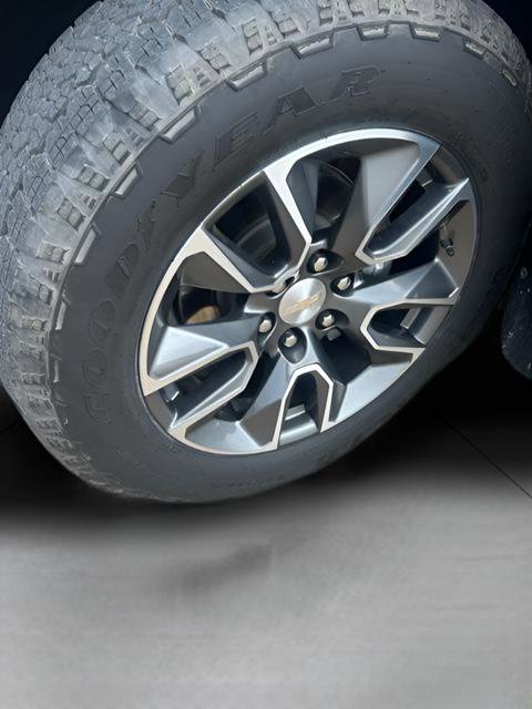 Used 2024 Chevrolet Silverado 1500 LT image 30