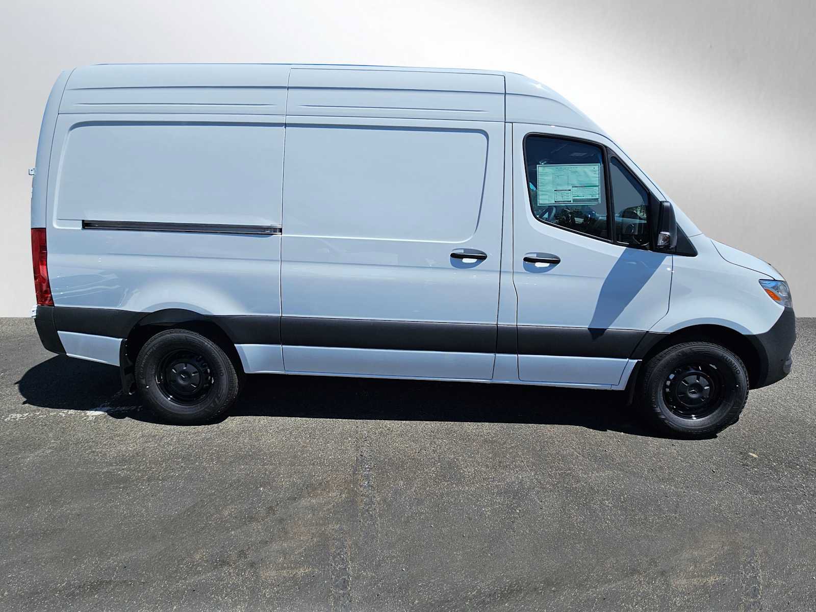 New 2026 Mercedes-Benz Sprinter 2500 image 2
