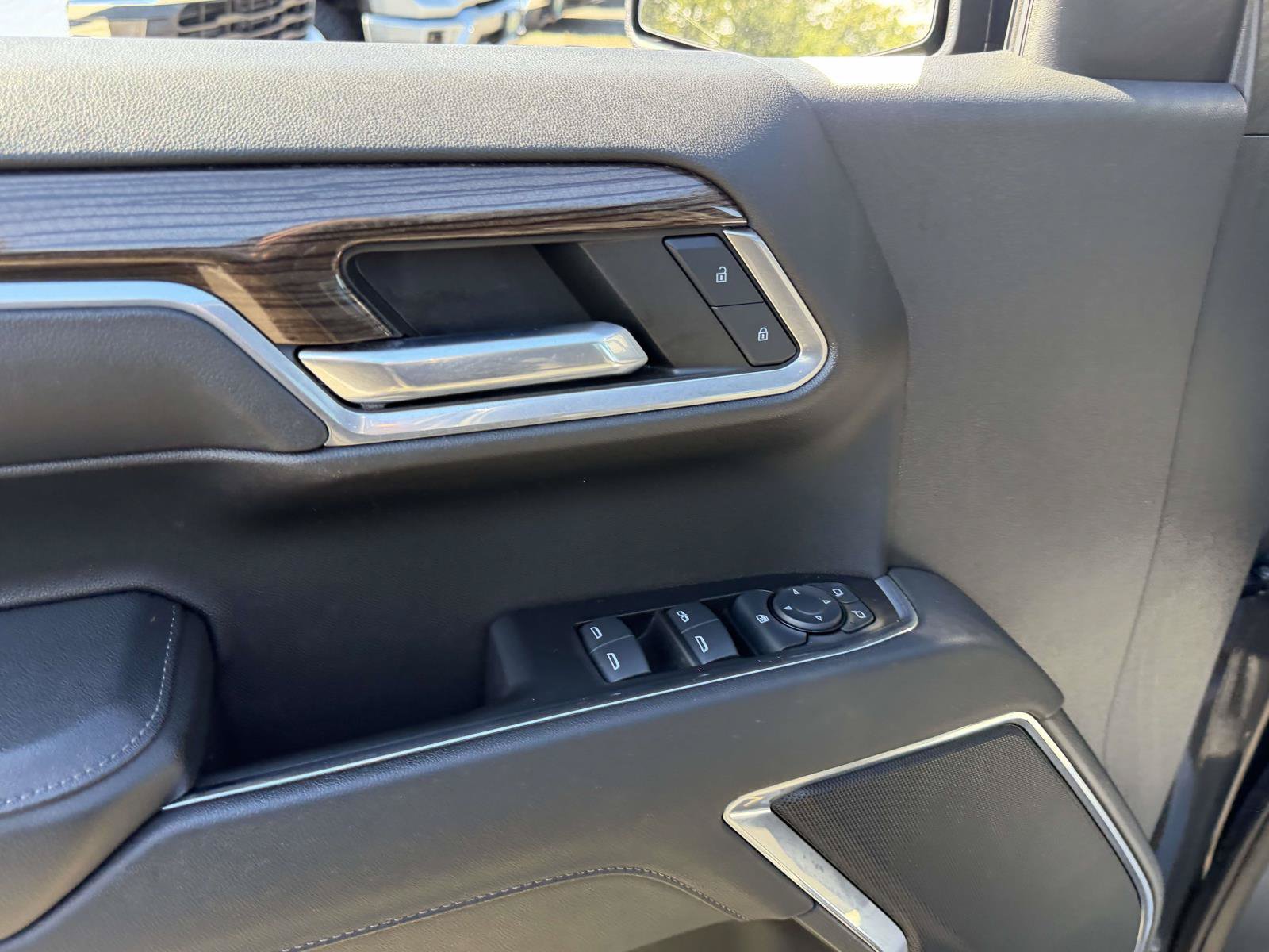 Used 2024 Chevrolet Silverado 1500 LT AWD/4WD image 18