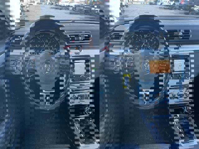 Used 2014 Volkswagen CC Sport image 16