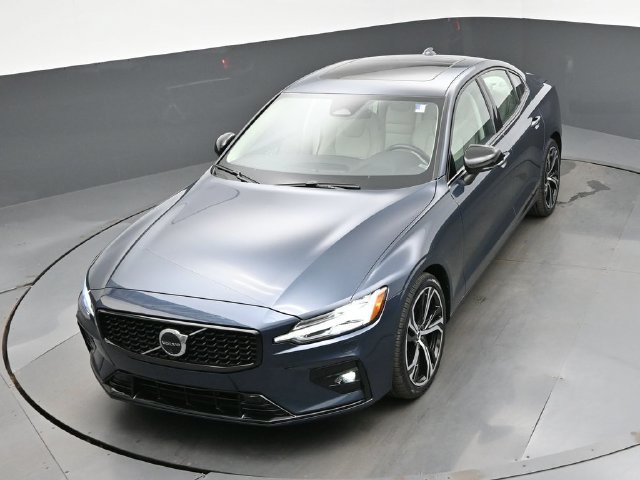 Used 2024 Volvo S60 B5 Plus w/ Climate Package FWD image 44