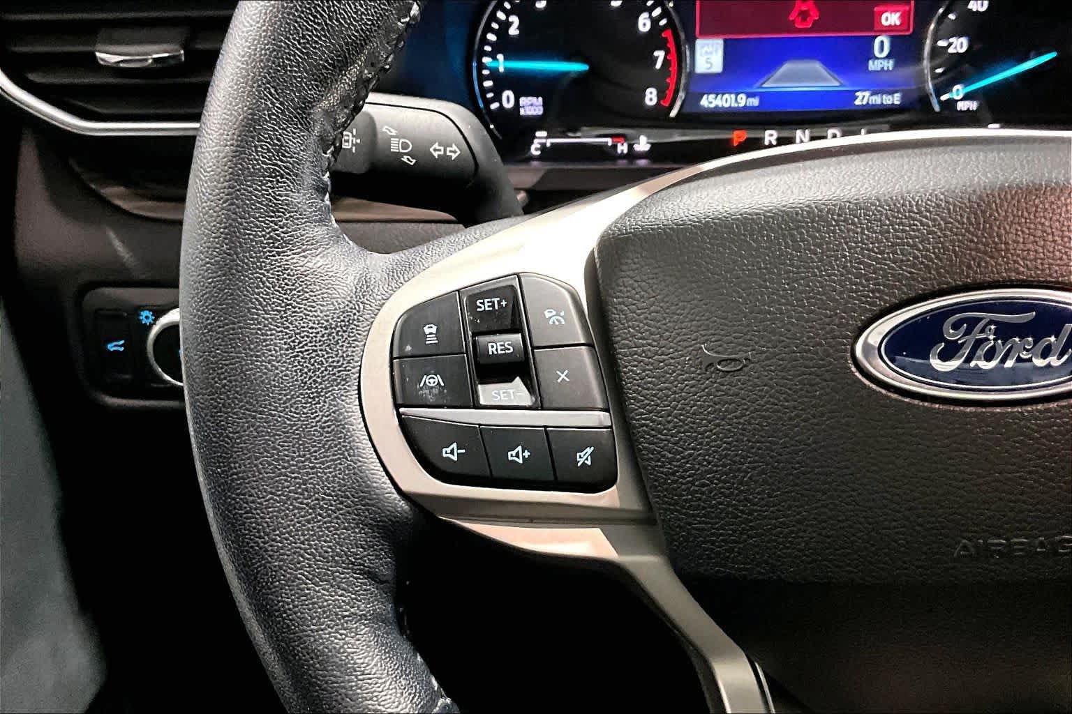 Used 2022 Ford Explorer Limited AWD/4WD image 24