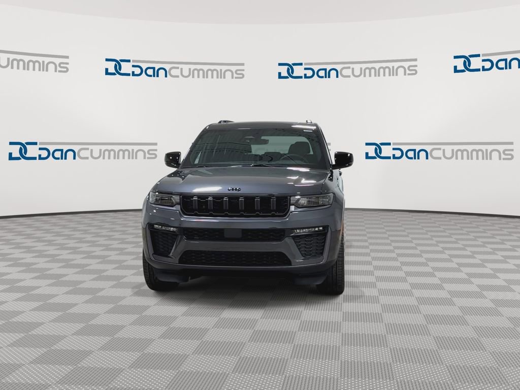 New 2026 Jeep Grand Cherokee Limited w/ Limited Altitude Package image 3
