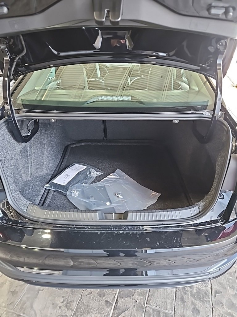 New 2026 Volkswagen Jetta SE image 19