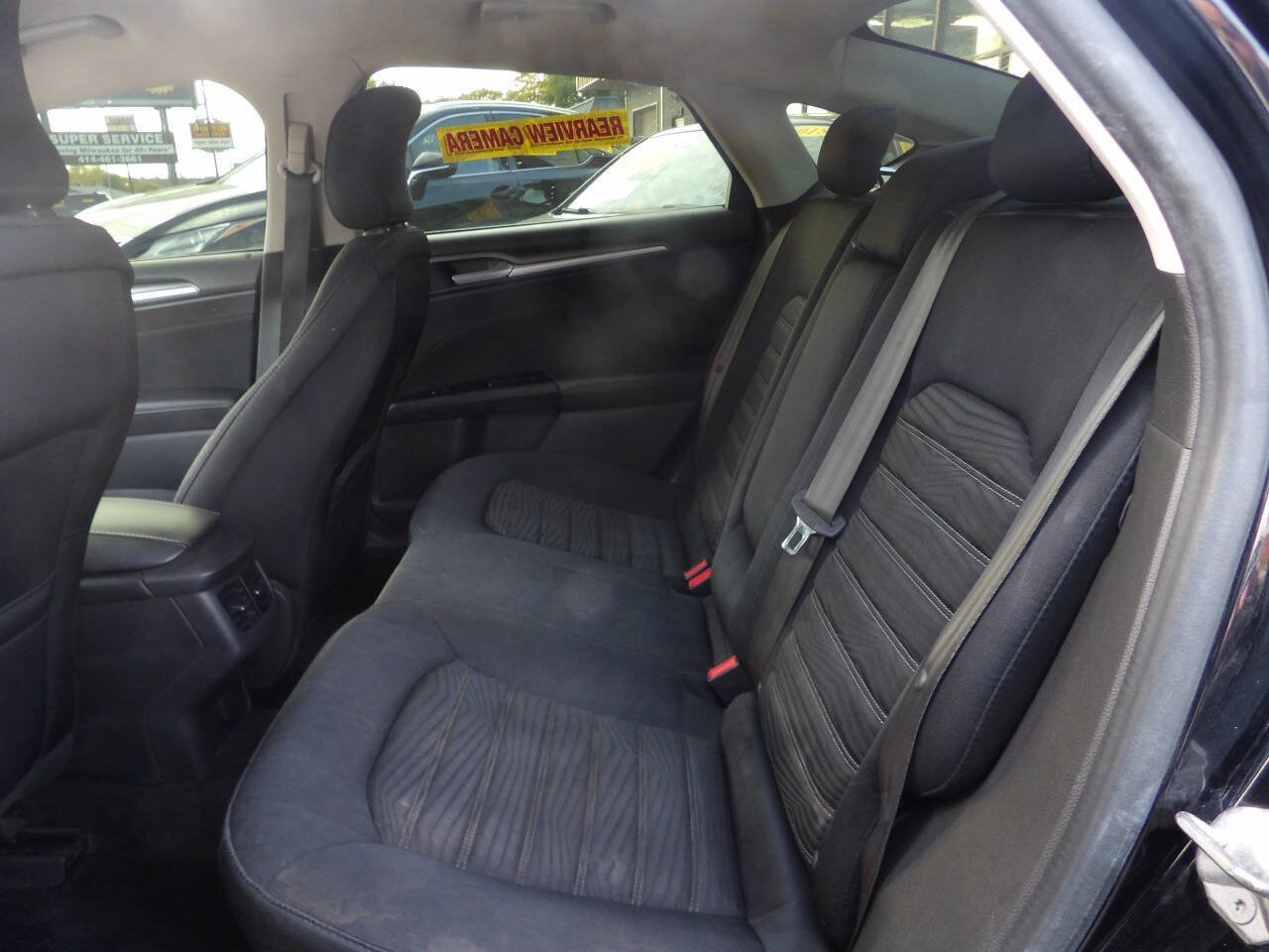 Used 2016 Ford Fusion SE FWD image 9