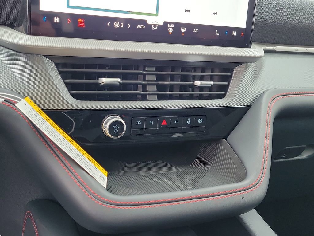 New 2026 Ford Explorer ST-Line w/ ST-Line Street Pack image 28