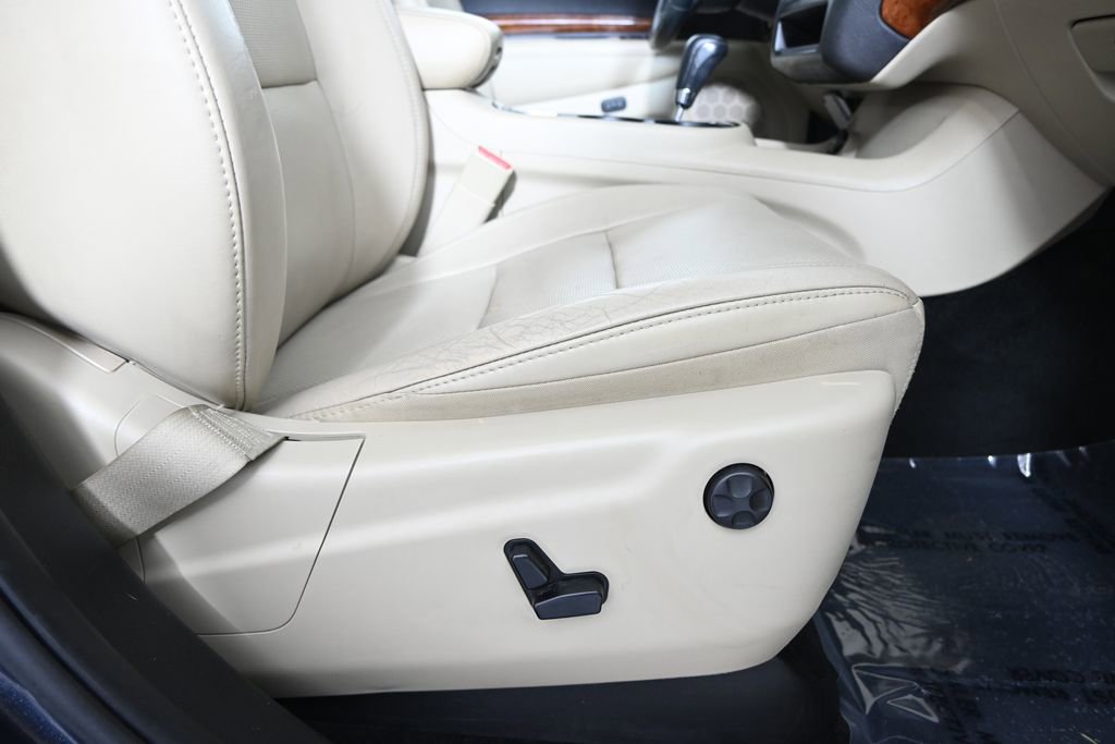 Used 2013 Dodge Durango Citadel w/ Technology Group AWD/4WD image 15