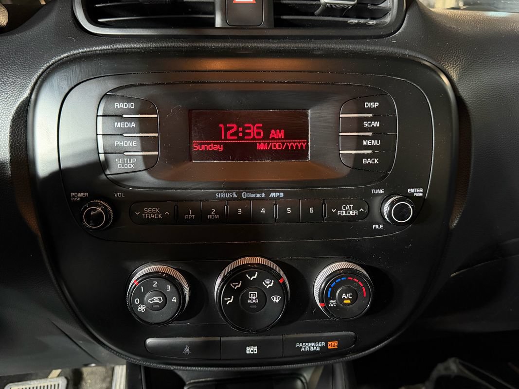 Used 2016 Kia Soul FWD image 13