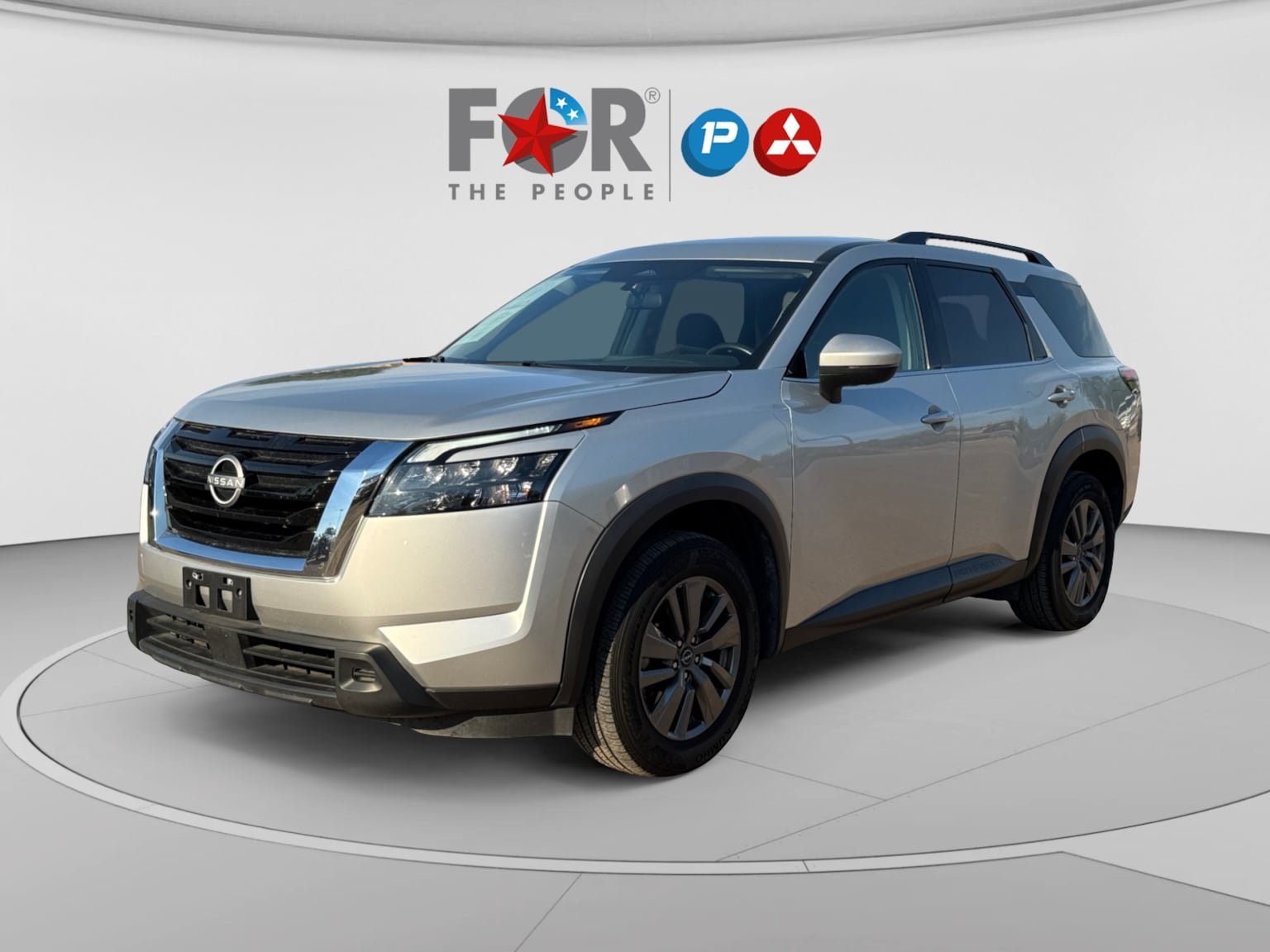 Used 2024 Nissan Pathfinder SV FWD image 1