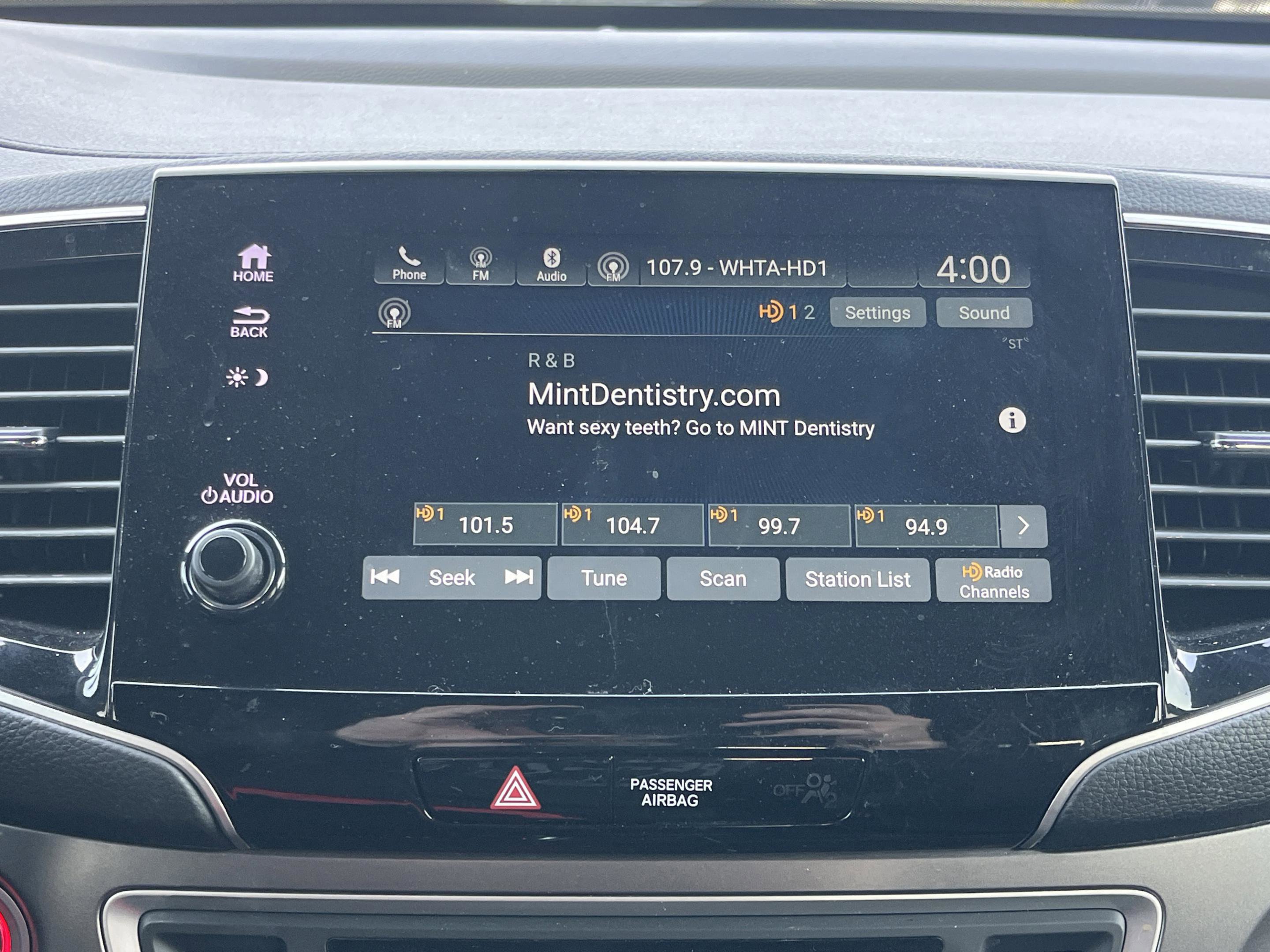 Used 2023 Honda Passport EX-L image 12