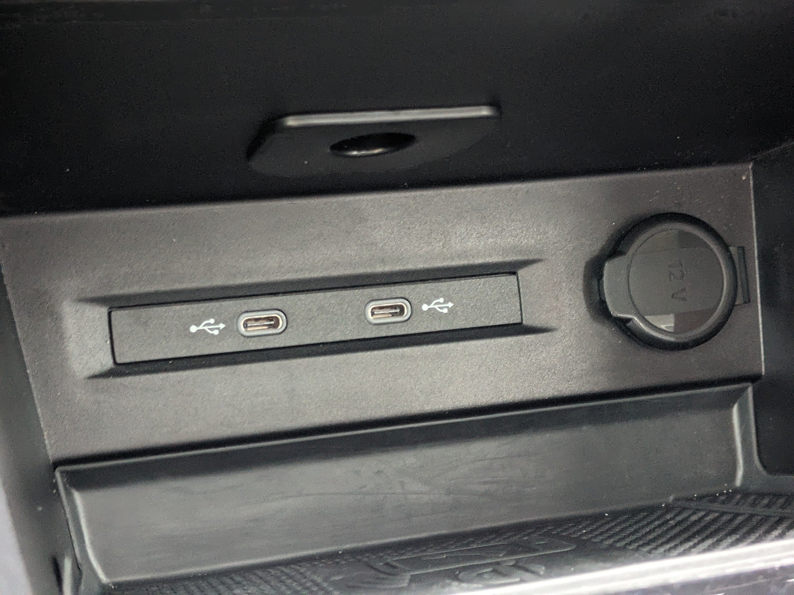 Certified 2024 Volkswagen Taos SE FWD image 30