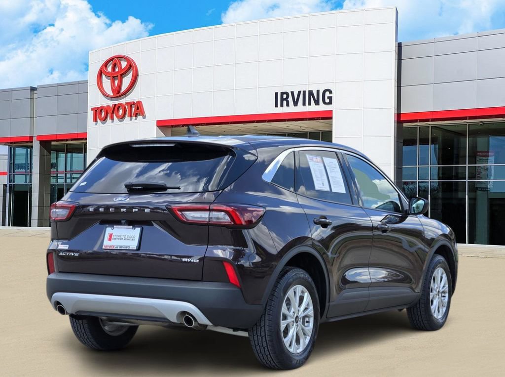 Used 2023 Ford Escape Active AWD/4WD image 4