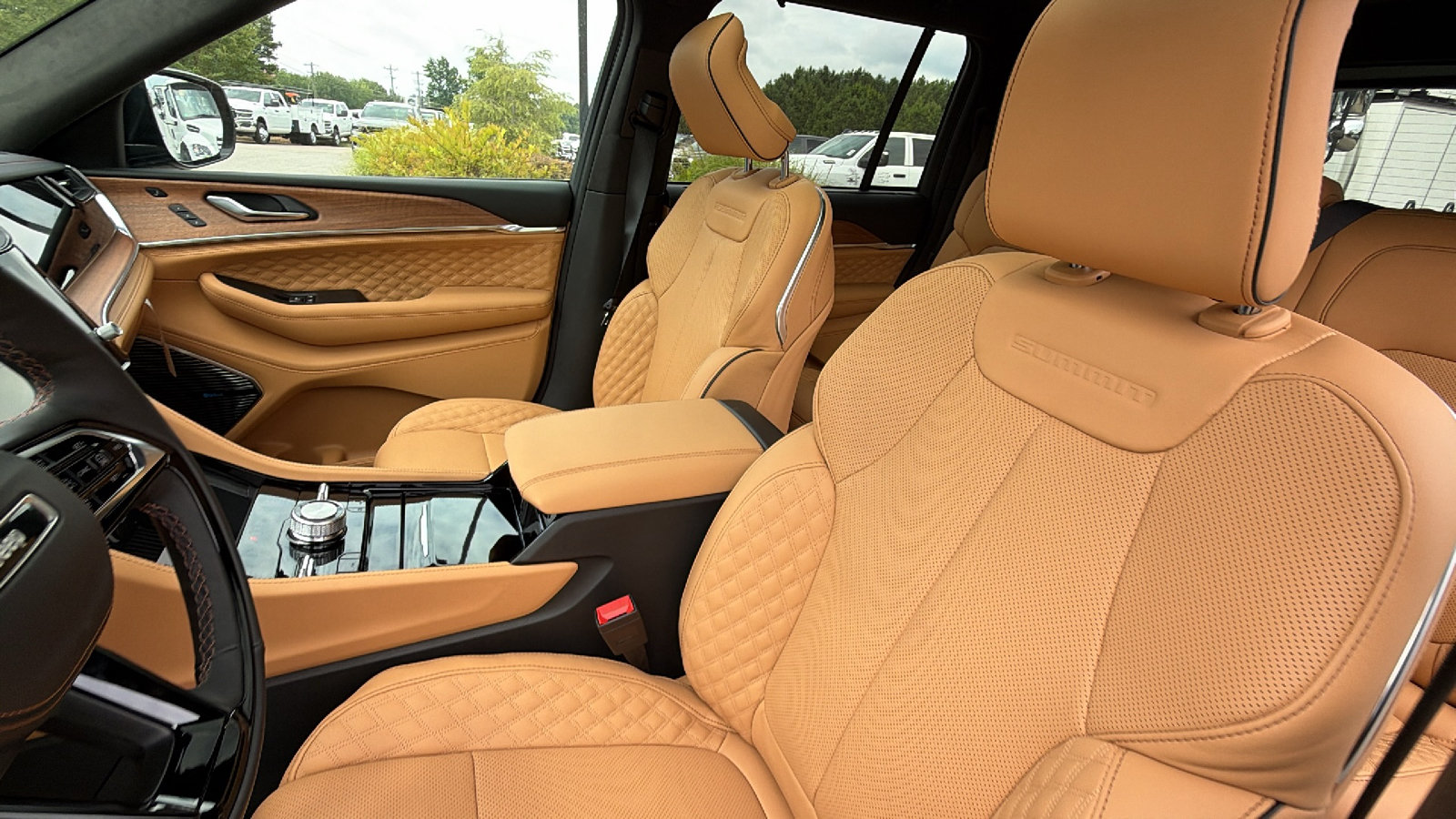 New 2026 Jeep Grand Cherokee Summit AWD/4WD image 17