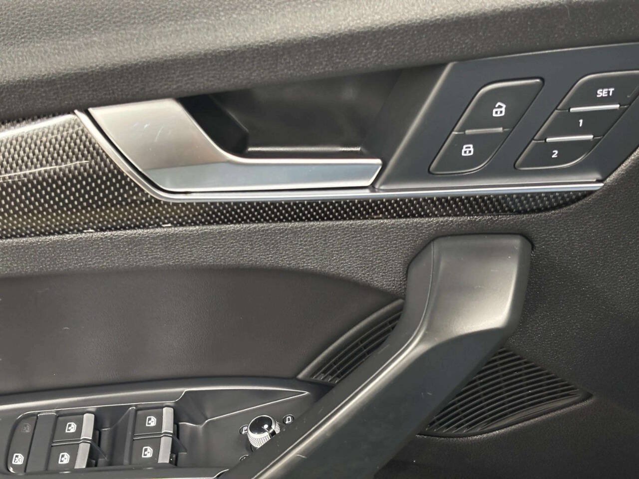 Used 2018 Audi SQ5 Prestige AWD/4WD image 30