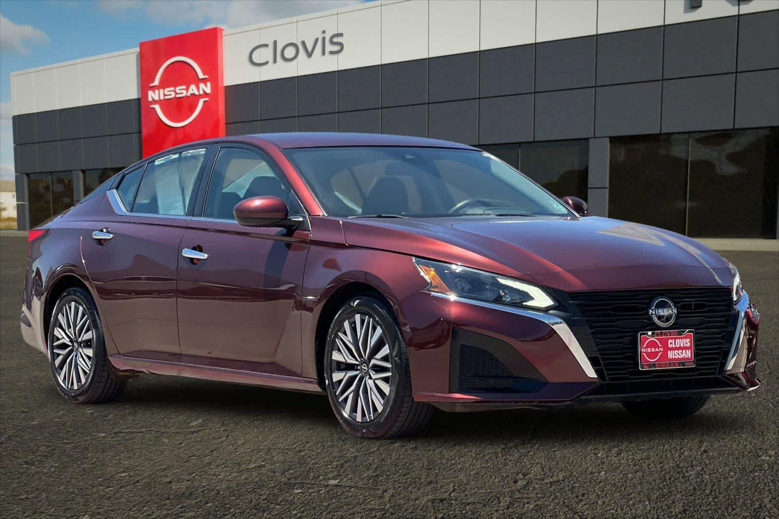 Used 2023 Nissan Altima 2.5 SV FWD image 10