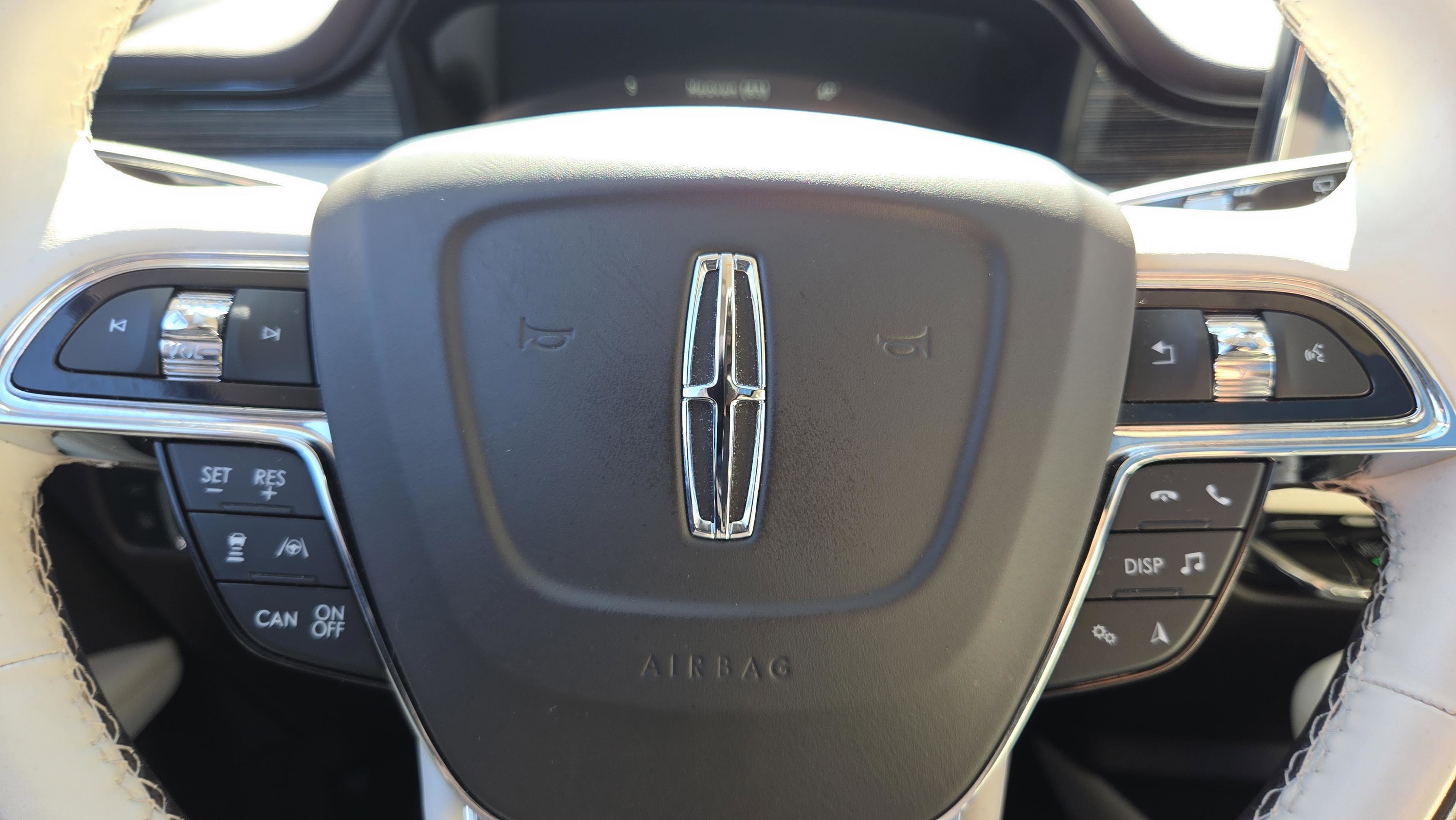 Used 2022 Lincoln Nautilus Black Label w/ Cargo Utility Package image 38