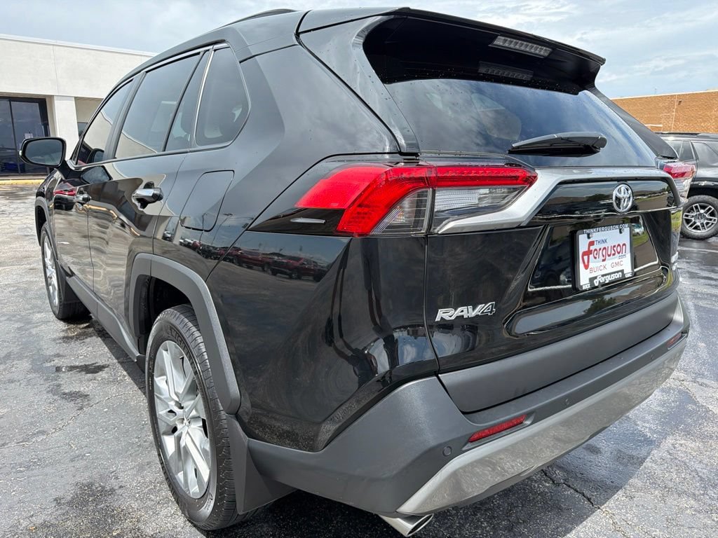 Used 2024 Toyota RAV4 Limited w/ Weather Package AWD/4WD image 4