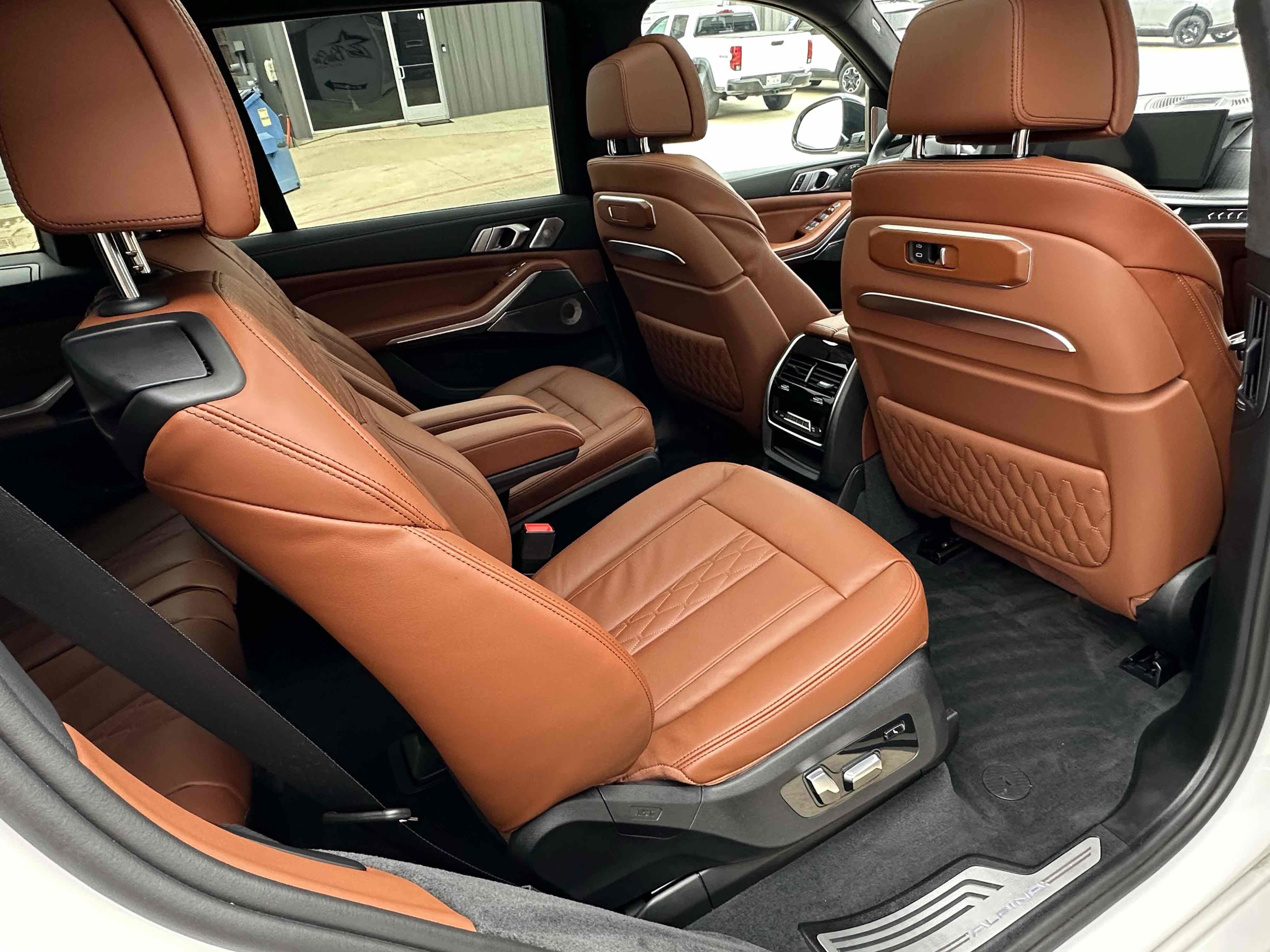 Used 2025 BMW ALPINA XB7 AWD/4WD image 12