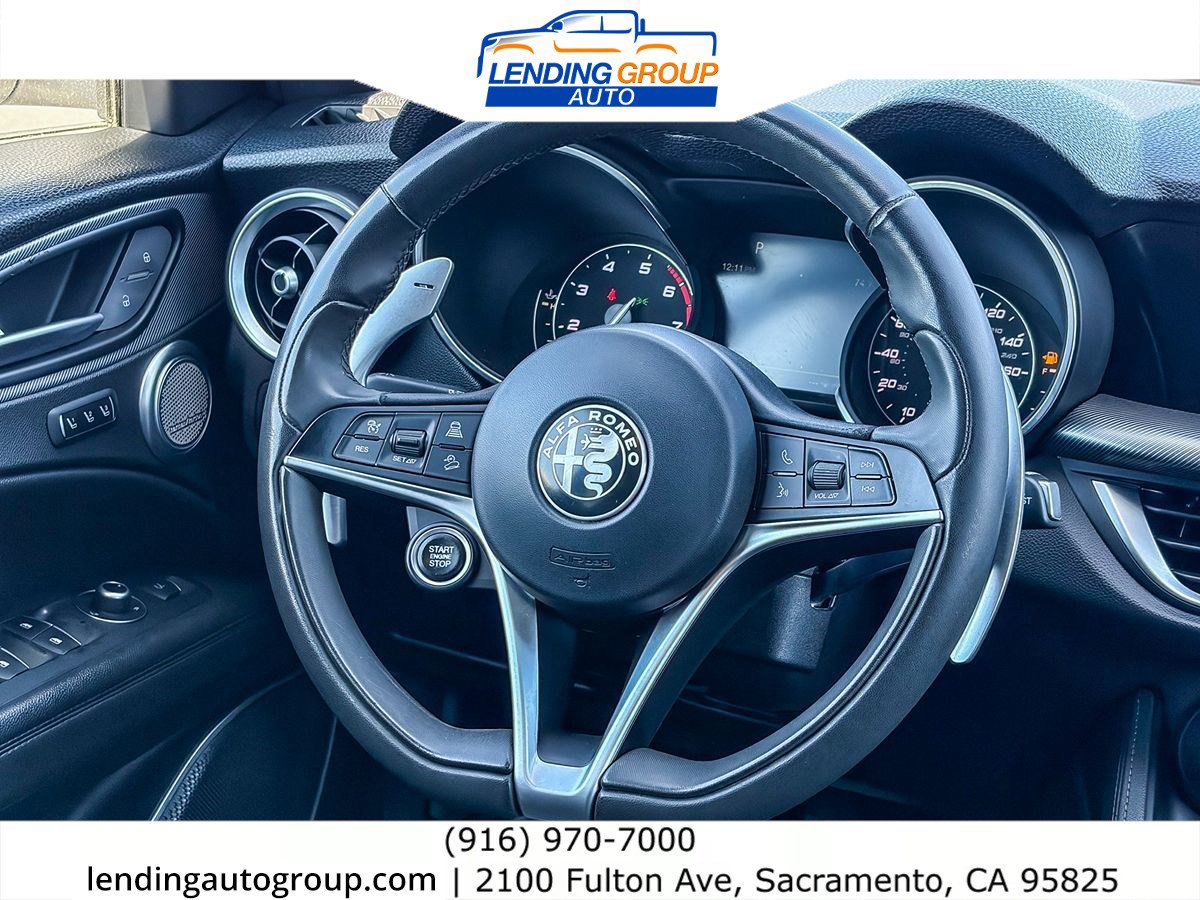 Used 2018 Alfa Romeo Stelvio Ti Sport AWD/4WD image 14